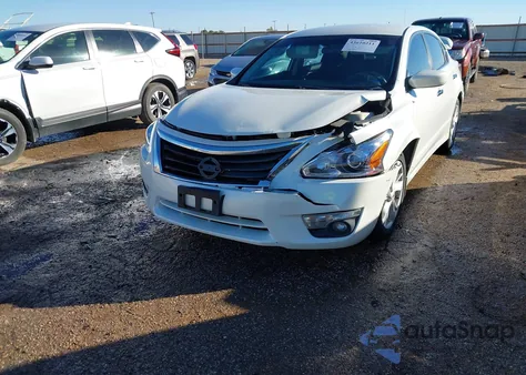 2015 Nissan Altima 2.5 Sv from USA, damaged, VIN 1N4AL3AP0FC132908